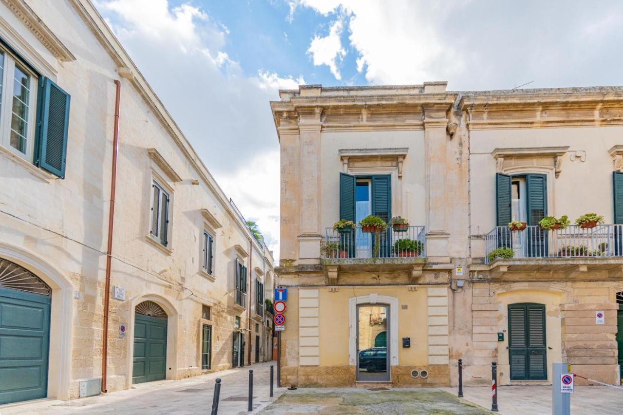 Andrea'S Hotel Lecce Exterior photo